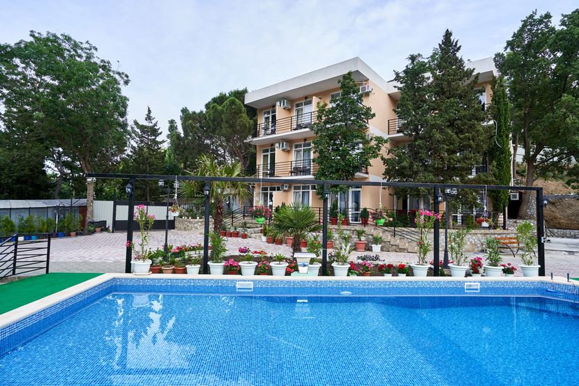 КРЫМСКАЯ НИЦЦА, гостевой дом - 6