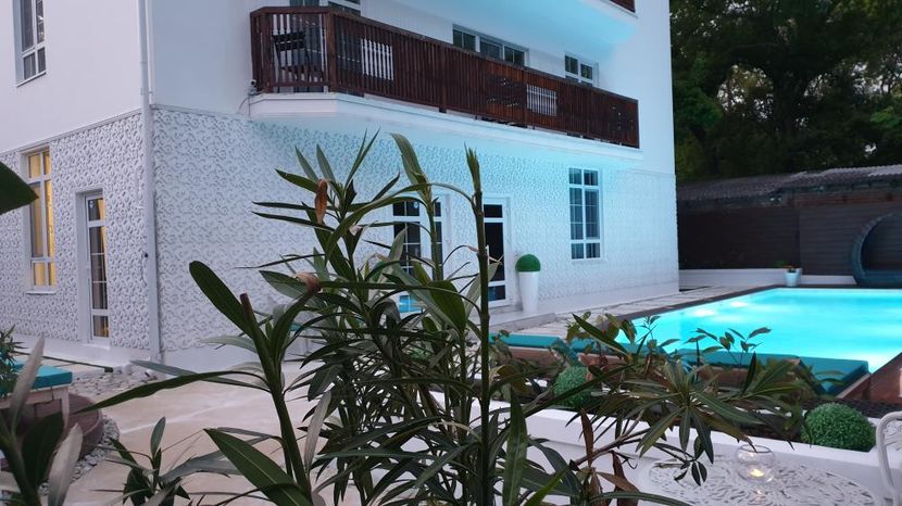 DOLCHE VITA CLUB (ДОЛЬЧЕ ВИТА КЛАБ), гостевой дом - 1