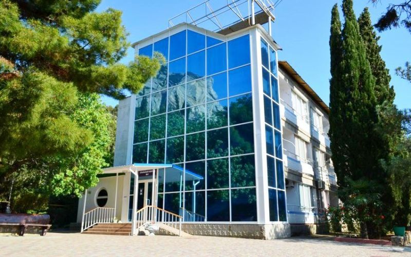 ИЗУМРУД, пансионат (Ласпи) - 1