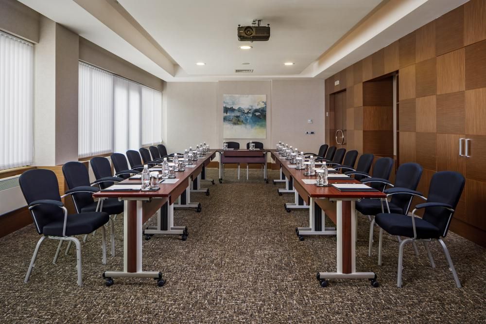 METROPOL GRAND HOTEL - 60