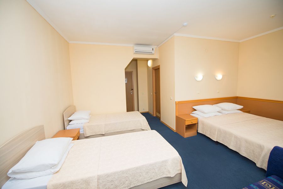 СЛАВУТИЧ, санаторий - 63