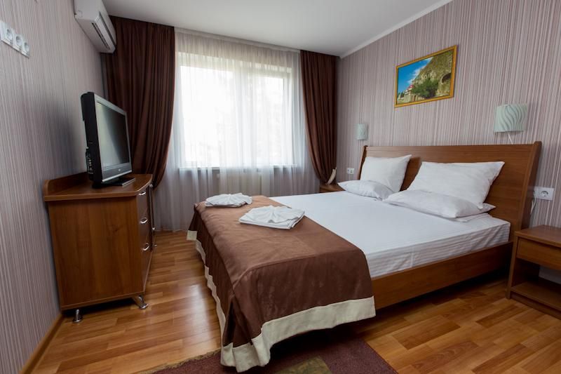 СЛАВУТИЧ, санаторий - 43