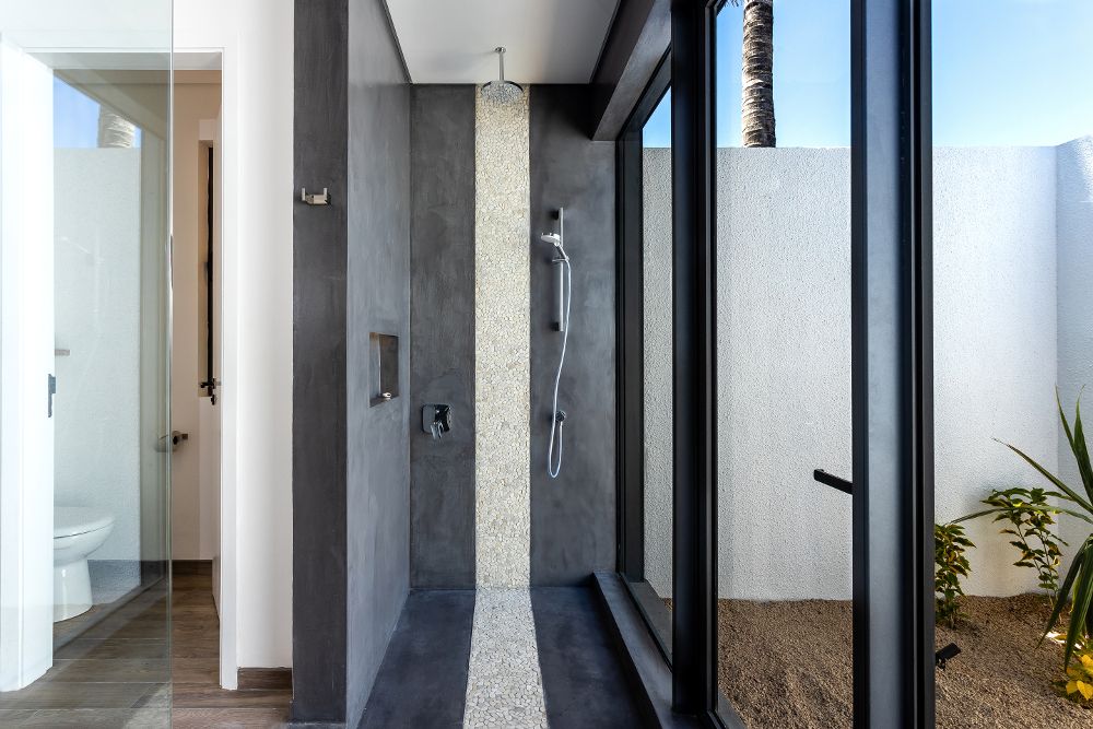 TROPICAL ATTITUDE (only adults 18+) - 33