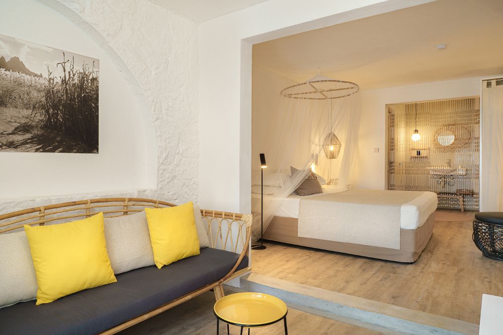 TROPICAL ATTITUDE (only adults 18+) - 28