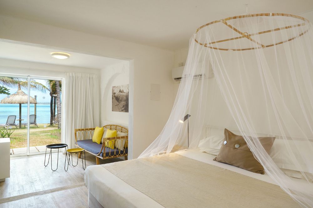 TROPICAL ATTITUDE (only adults 18+) - 26