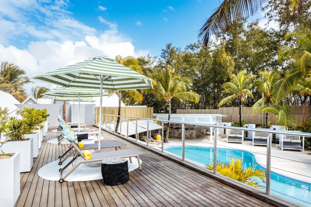 TROPICAL ATTITUDE (only adults 18+) - 11