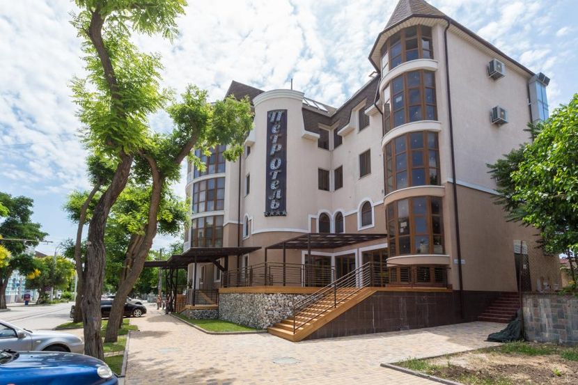 ПЕТР, отель - 1