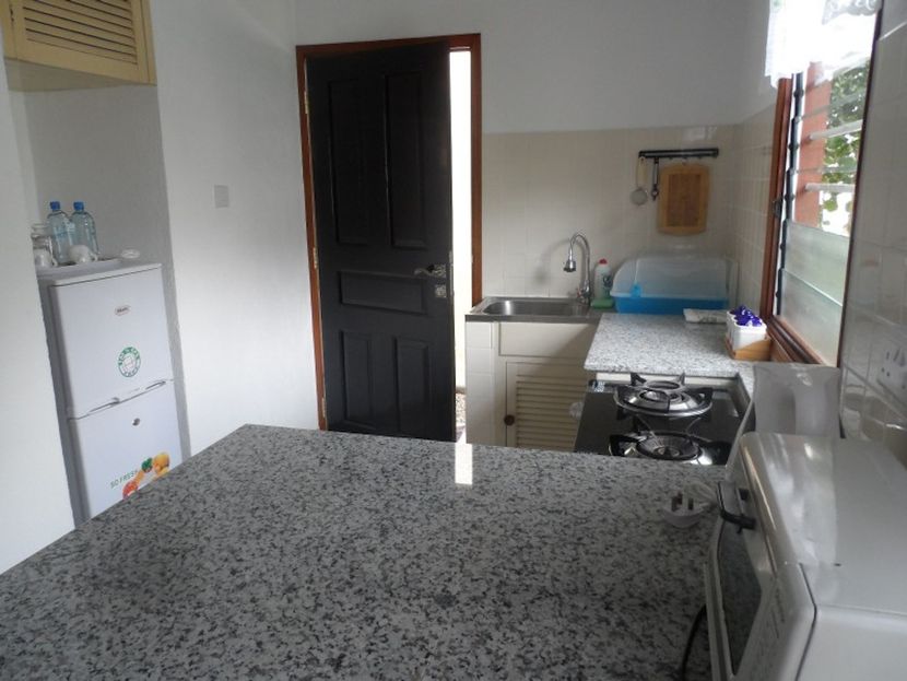 ANSE NORWA SELF CATERING - 4