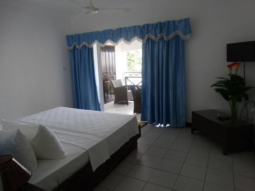 ANSE NORWA SELF CATERING - 6