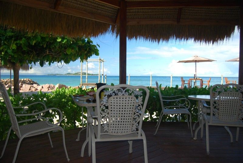 THE ISLANDER S HOTEL - 4