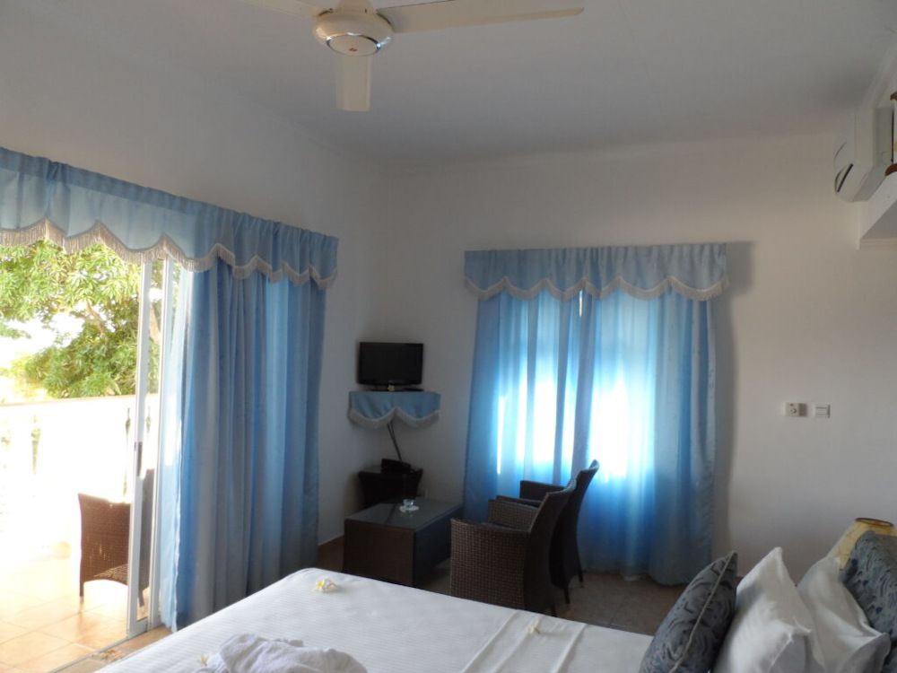 DIVERS LODGE - 3