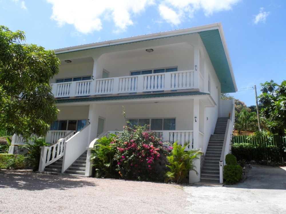 DIVERS LODGE - 1