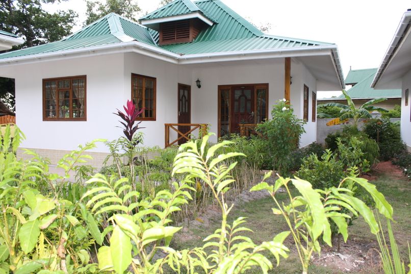 LE SURMER LA DIGUE - 1