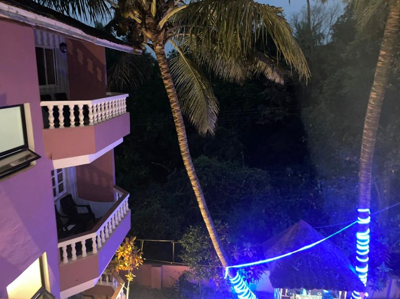 V & M CALISTO GUESTHOUSE - 4