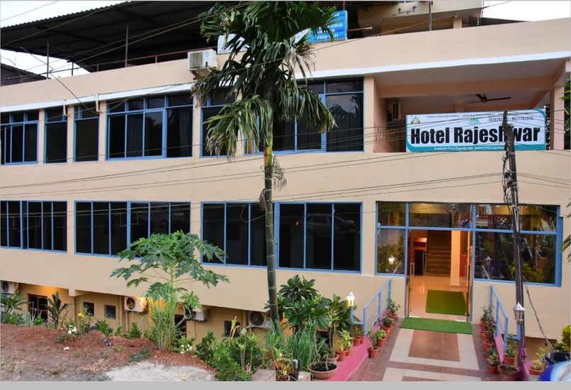 HOTEL RAJESHWAR (ex. AANANDA GUESTHOUSE) - 3