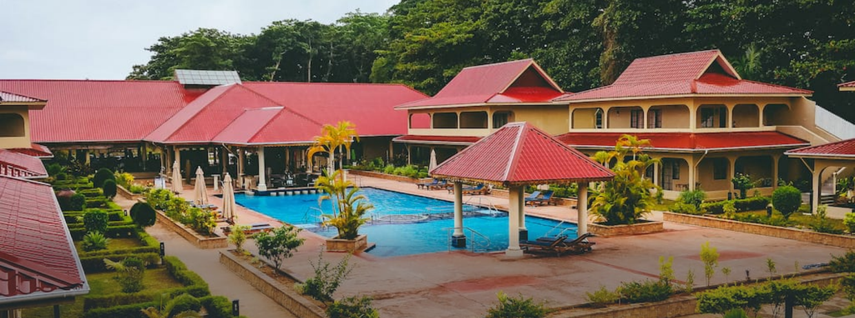 THE OASIS HOTEL RESTAURANT & SPA - 3