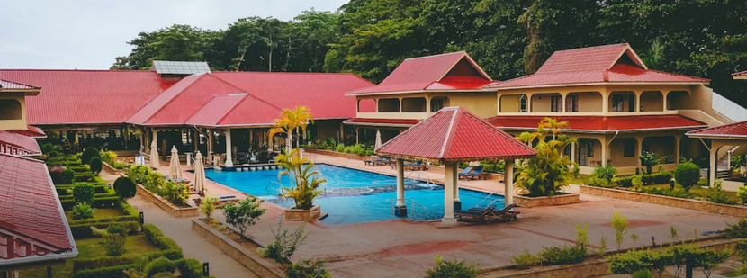 THE OASIS HOTEL RESTAURANT & SPA - 3