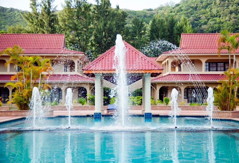 THE OASIS HOTEL RESTAURANT & SPA - 1