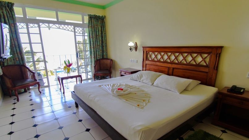 PALM BEACH HOTEL - 4