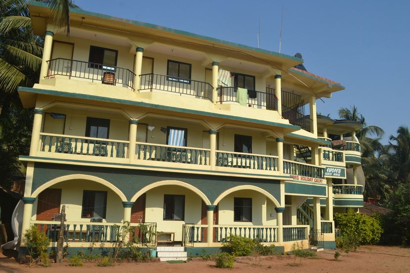 IVON GUESTHOUSE - 1