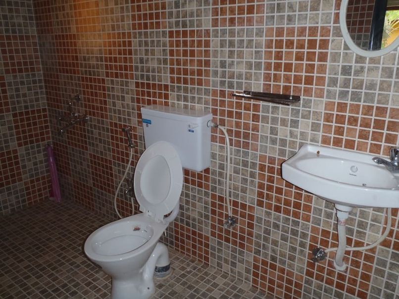 JACQUELINE RESIDENCY GUESTHOUSE - 6