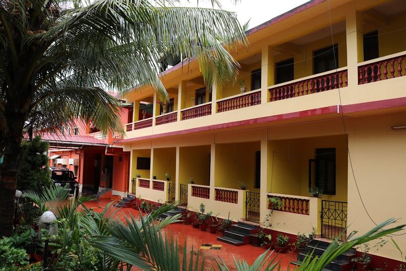 CLINTON GUESTHOUSE - 3