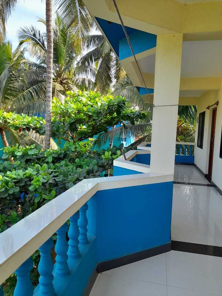 CAMILOS INN GUESTHOUSE - 4