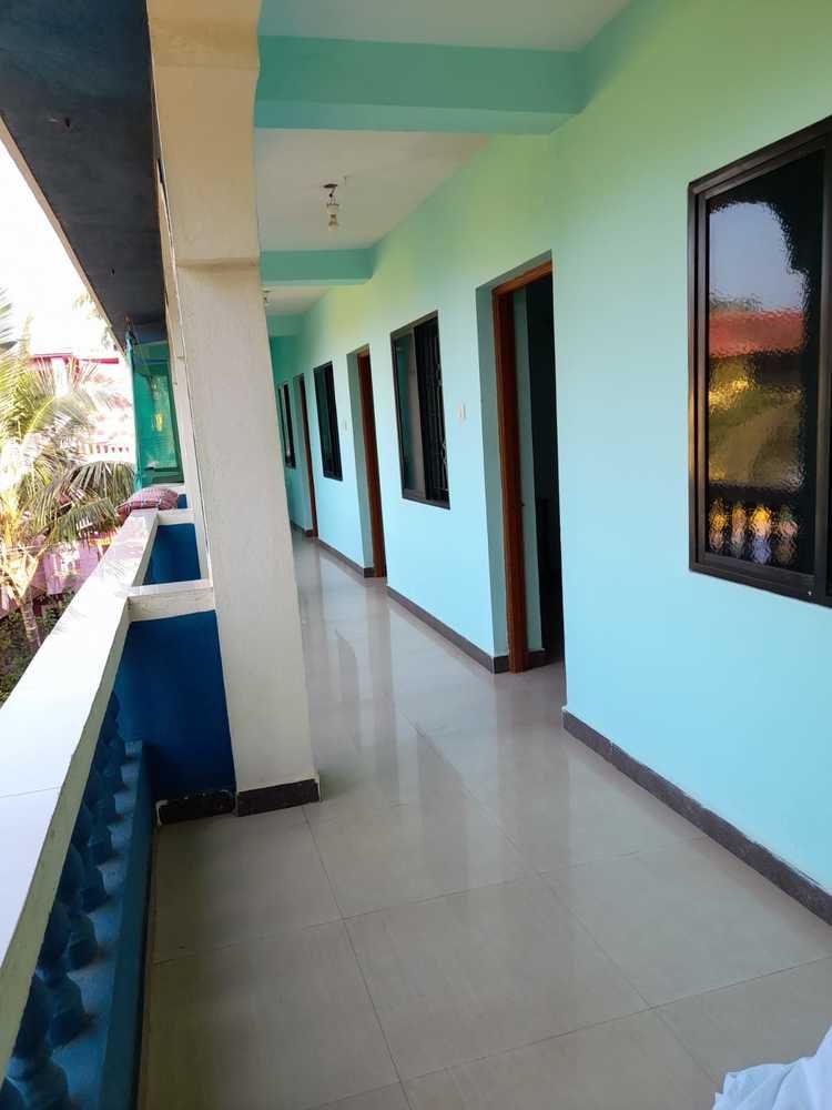 CAMILOS INN GUESTHOUSE - 5