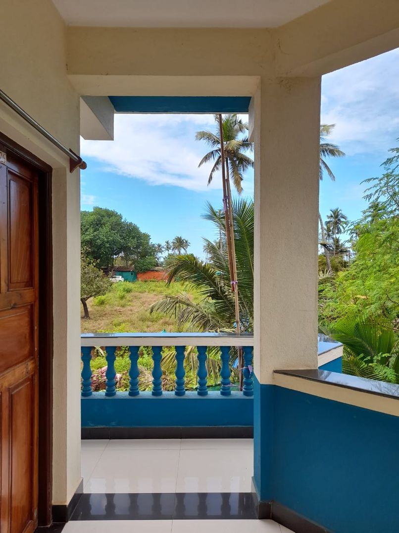 CAMILOS INN GUESTHOUSE - 1