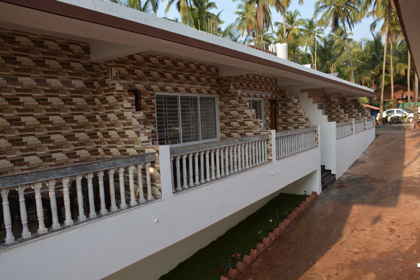 HOTEL SAIGANESH - 1