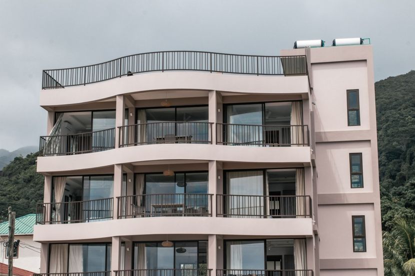 VILLA ROUSSEAU - 1