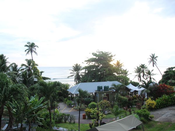 SURFERS SELF CATERING CHALETS - 1