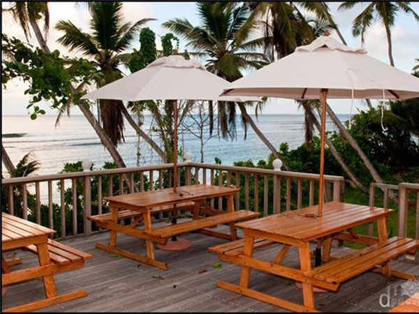 SURFERS SELF CATERING CHALETS - 6