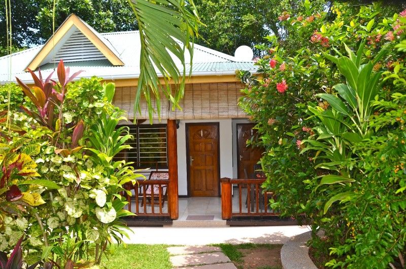 COCOTIER DU ROCHER - 2