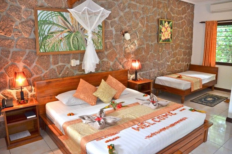 COCOTIER DU ROCHER - 8