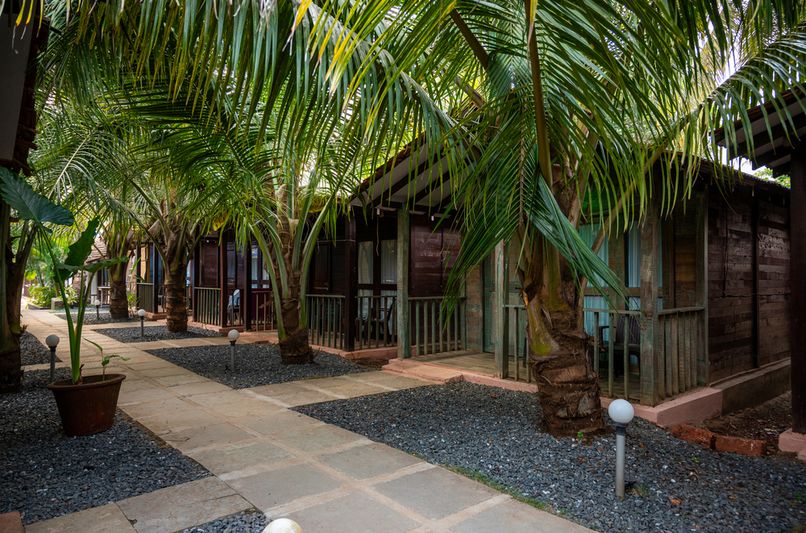 CIROC BEACH RESORT - 1