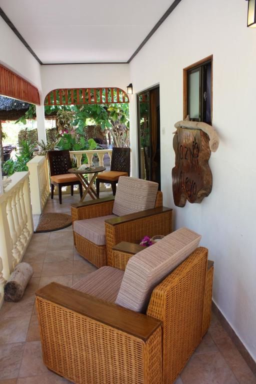 DOMAINE LES ROCHERS - 3