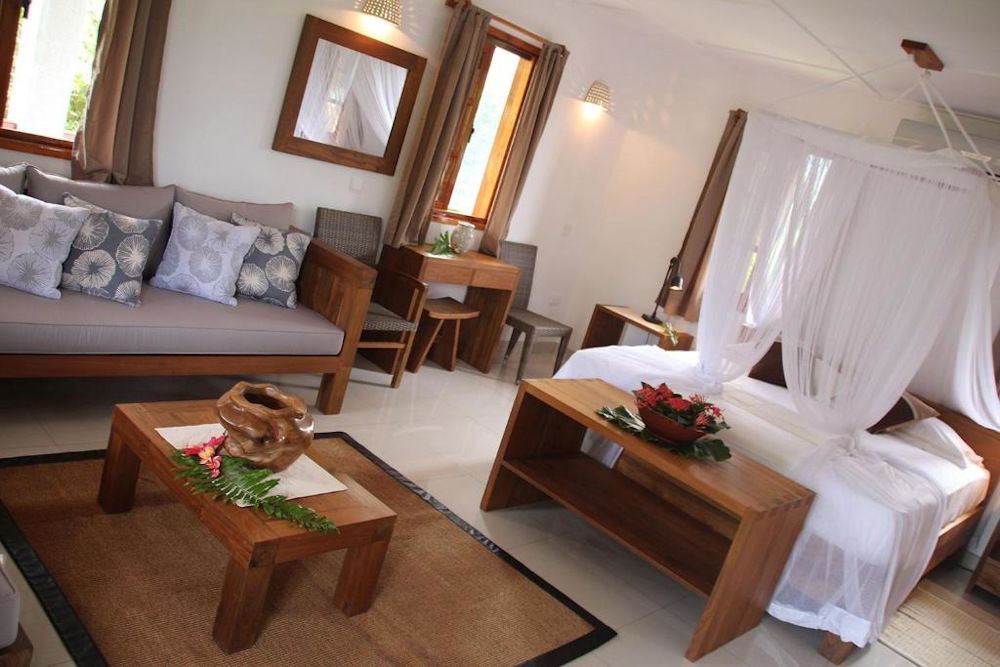 DOMAINE LES ROCHERS - 9