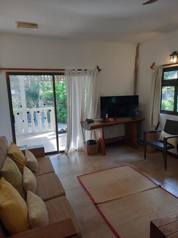 DOMAINE LES ROCHERS - 7