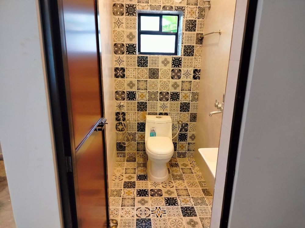 SERAS BEACH SIDE HOTEL - 11