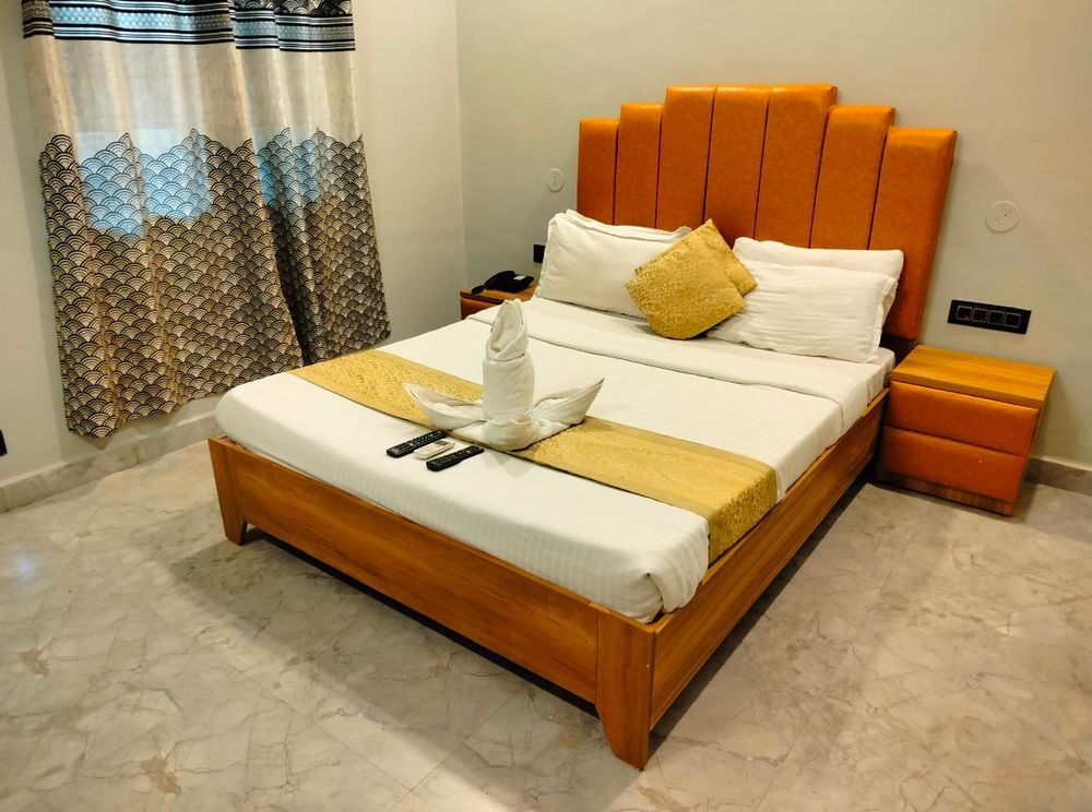 SERAS BEACH SIDE HOTEL - 7