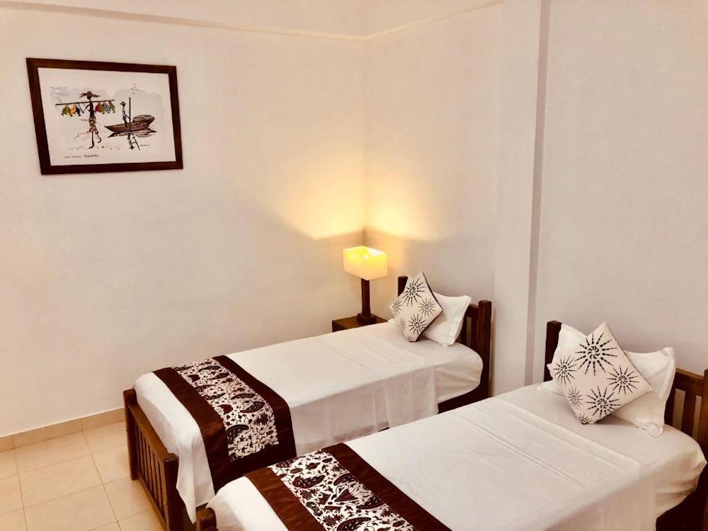 TROPICAL HIDEAWAY SELF CATERING - 13