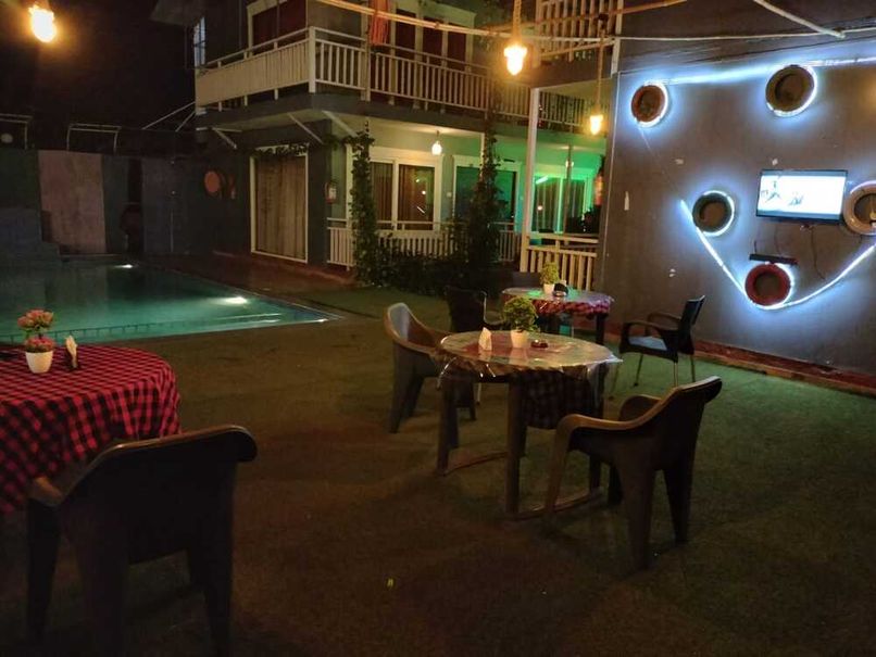 SEA SHELL BEACH COTTAGES - 4