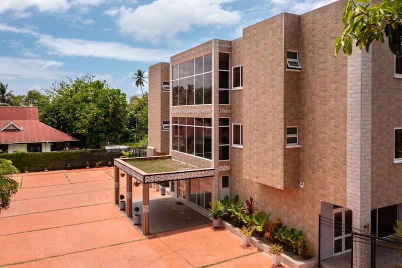 ROYALE SUITES LUXURY APARTMENTS - 2