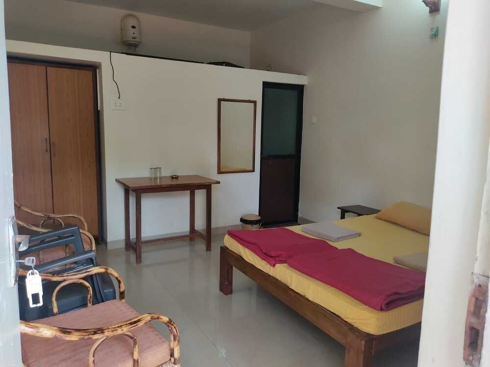 MORJIM HERMITAGE - 44