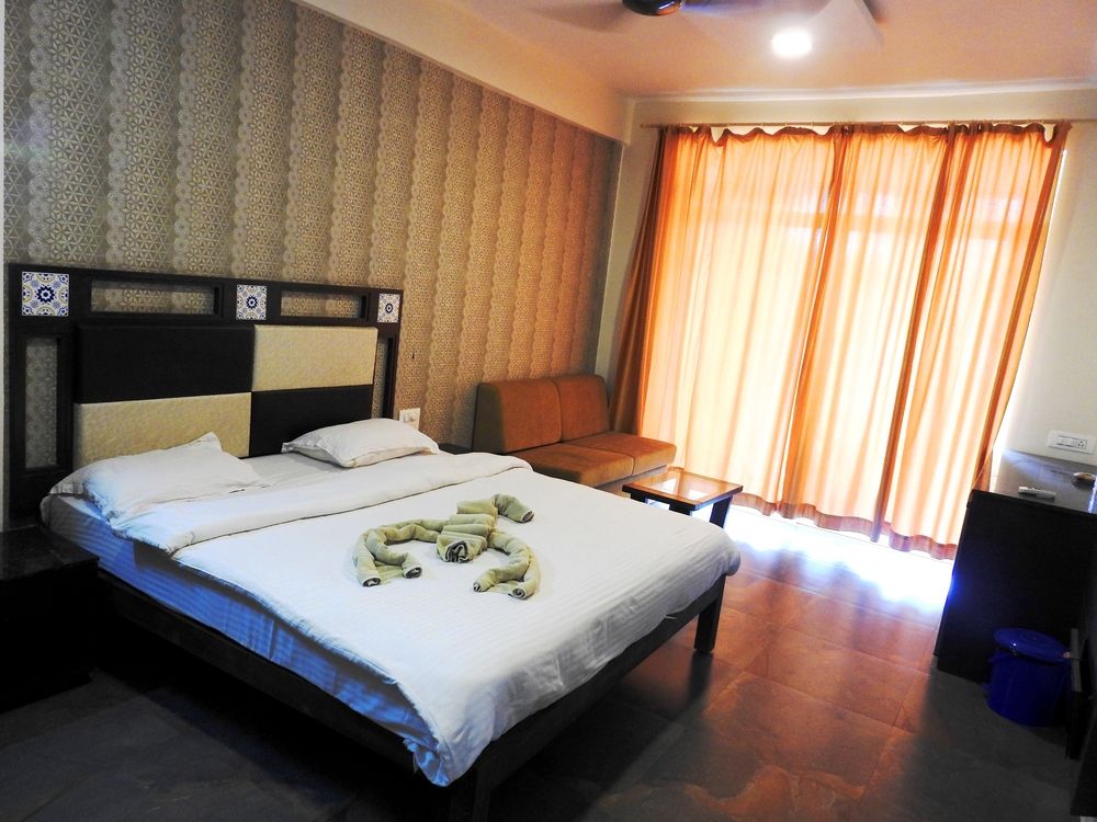 MORJIM HERMITAGE - 41