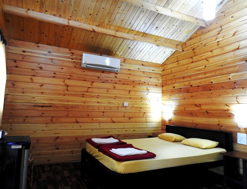 MORJIM HERMITAGE - 28