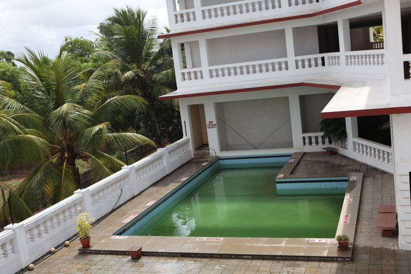 MOBOR BEACH RESORT - 4