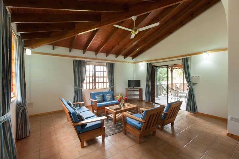 HELICONIA GROVE - 6