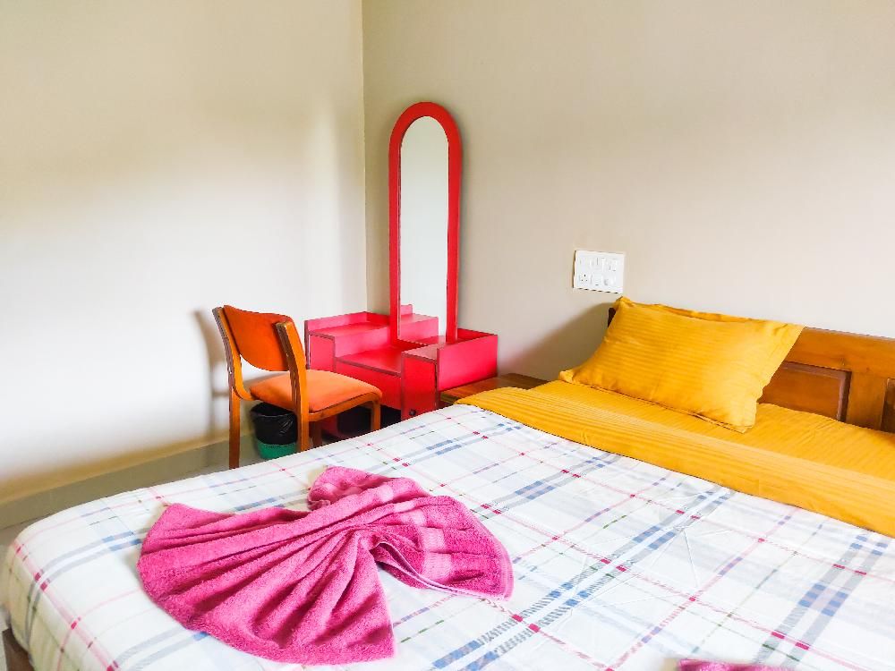 ASHVEM BEACH INN - 30